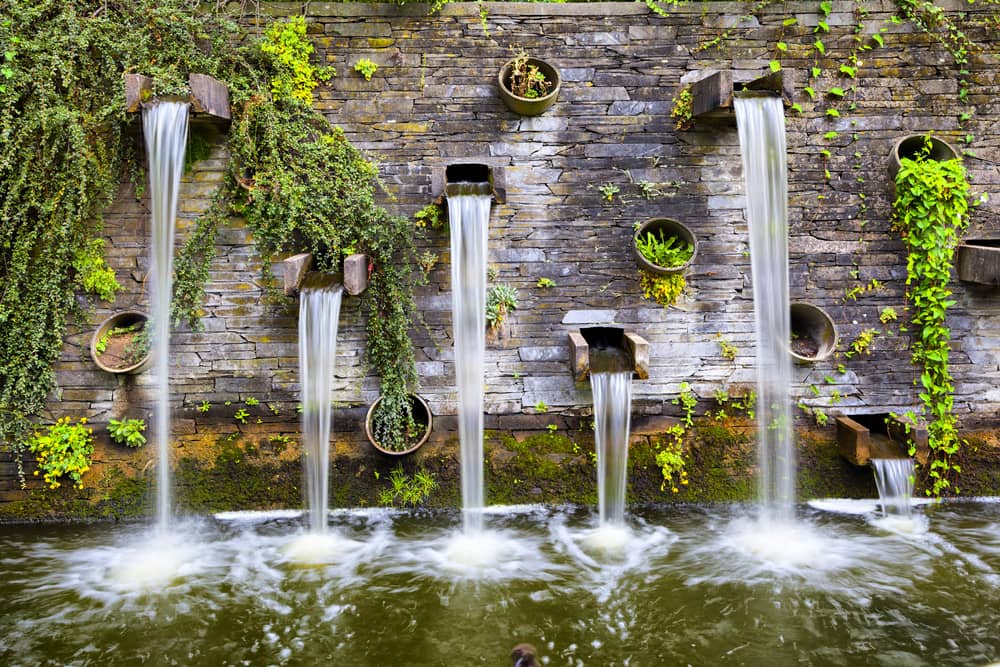Rocky wall with small waterfalls